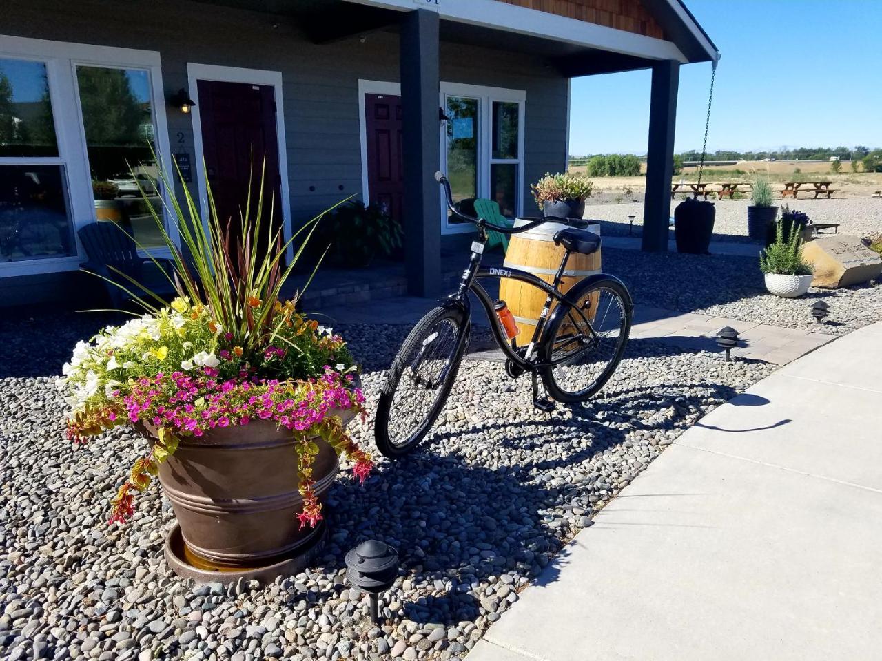 Zillah Lakes Inn Exterior foto